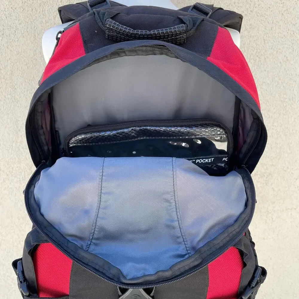 Tamrac Red Black Backpack Camera Bag Laptop Sleeve